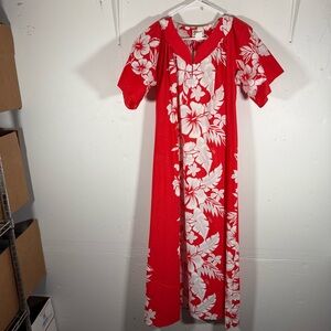 VINTAGE WOMENS SMALL/MEDIUM MAXI DRESS MUUMUU FLORAL RED WHITE VACATION RESORT M